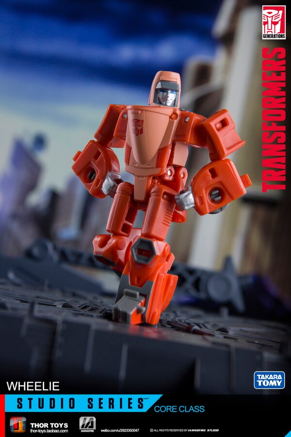 Transformers Studio Series Wheelie Toy Photography Image Gallery By IAMNOFIRE  (7 of 10)